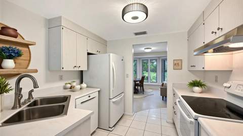 2610 Regatta Drive, Sarasota FL - photo 10 of 66
