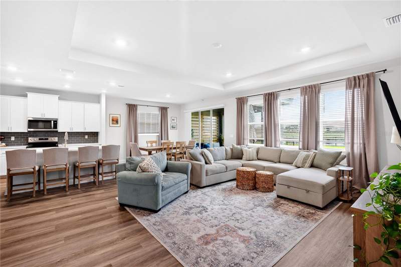 4 bedroom Single Family Residence at 18009 Tavernside Trail, Star Farms Ph V, Lakewood Ranch — photo 2
