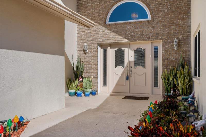 4 bedroom Single Family Residence at 10421 Templewood Court, Seven Hills, Spring Hill — photo 4