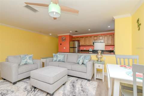 5605 Shore Boulevard #1B, Gulfport FL - photo 9 of 49
