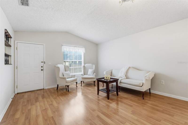 3 bedroom Single Family Residence at 21174 SW Peach Blossom Street, Rainbow Lakes Estate, Dunnellon — photo 2