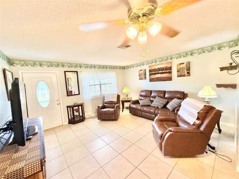 1031 Park Avenue, Tavares FL - photo 7 of 26