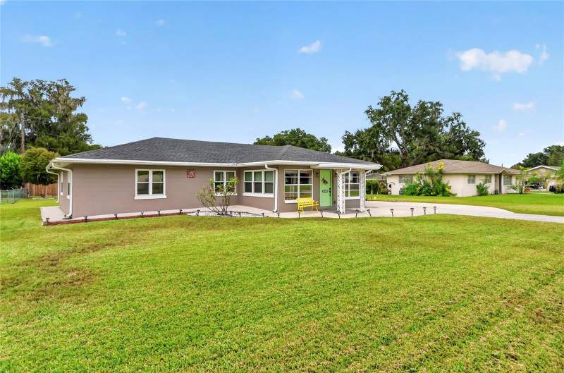 4 bedroom Single Family Residence at 1075 8th Street, Haven Shores, Winter Haven — photo 5