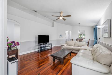 7861 Tuscany Woods Drive, Tampa FL - photo 6 of 6