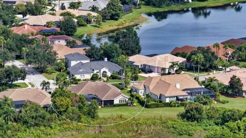 8008 Royal Birkdale Circle, Lakewood Ranch FL - photo 8 of 86