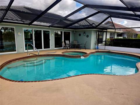 1924 New Bedford Drive, Sun City Center FL - photo 11 of 37
