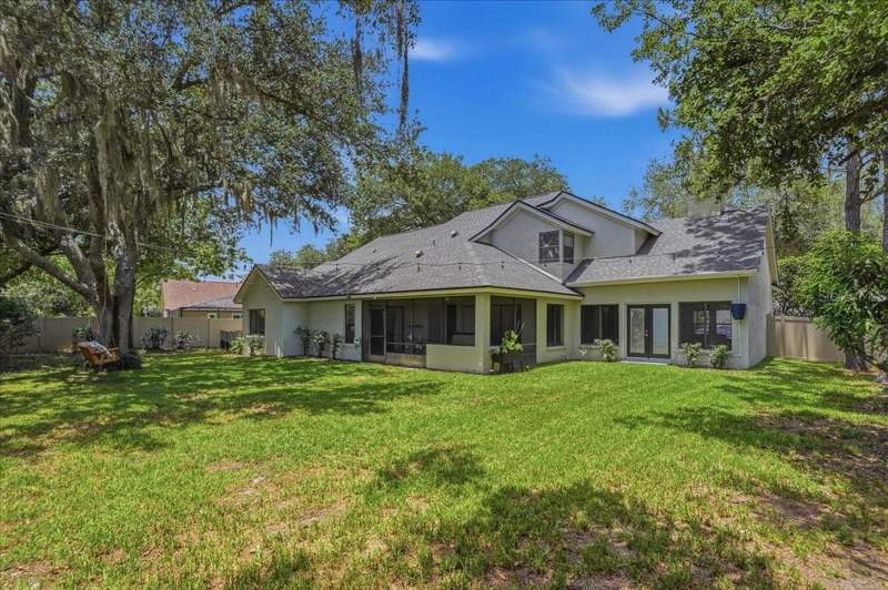 4 bedroom Single Family Residence at 16043 Penwood Drive, Tampa Palms Unit 3C, Tampa — photo 5