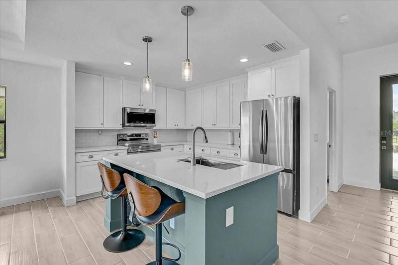 3 bedroom Single Family Residence at 112 Hercules Drive, Rotonda Lakes, Rotonda West — photo 3