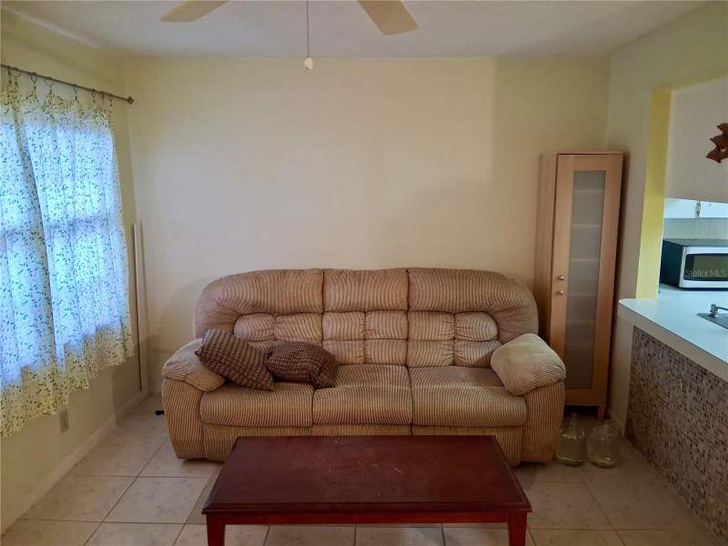 1 bedroom Condominium at 1250 S Pinellas Avenue #511, Green Dolphin Park Condo, Tarpon Springs — photo 5