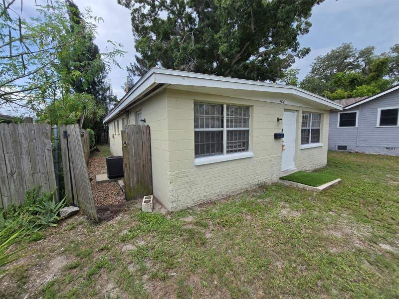 3 bedroom Single Family Residence at 4426 13th Avenue, Poores Sub E L, St Petersburg — photo 2