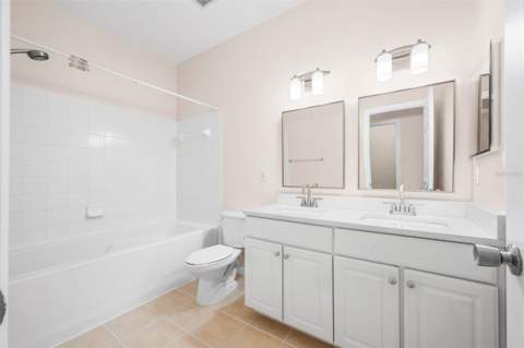 5065 NW 45th Road #102, Gainesville FL - photo 22 of 34