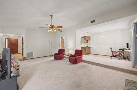 901 Tarawood Lane, Valrico FL - photo 20 of 33