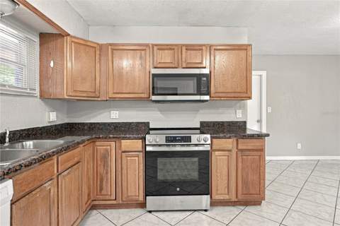 4260 Narvarez Way, St Petersburg FL - photo 12 of 56