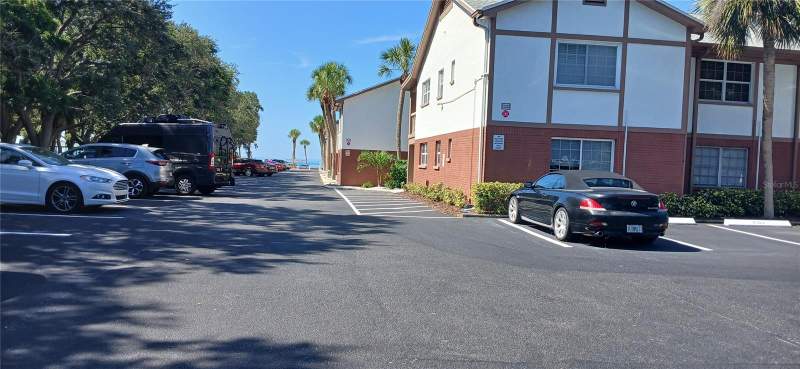1 bedroom Condominium at 650 PINELLAS POINT DRIVE #110, VELVET CLOAKE CONDO, ST PETERSBURG — photo 3