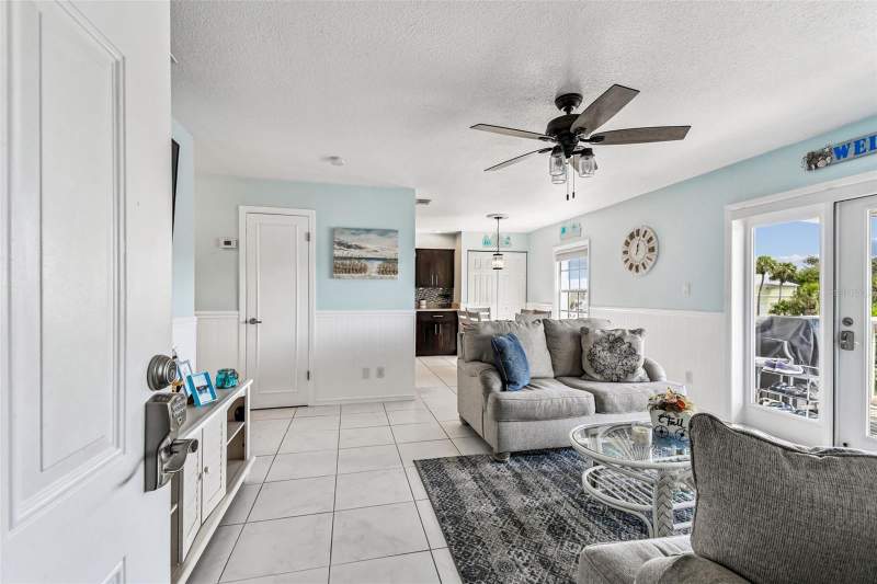 2 bedroom Condominium at 5116 Beach Drive #D, Waterside At Coquina Key South, St Petersburg — photo 5