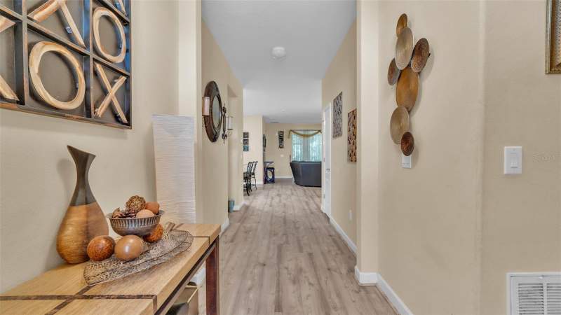 4 bedroom Single Family Residence at 12848 White Bluff Road, Verandahs, Hudson — photo 4