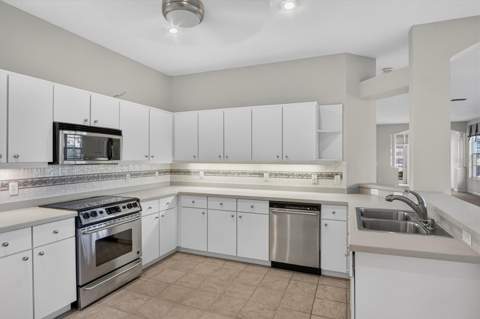 19122 Doves Landing Drive, Tampa FL - photo 16 of 44