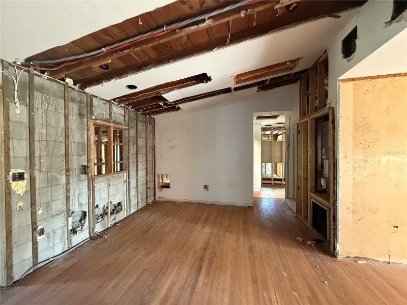 5 bedroom Single Family Residence at 1015 S PALM AVENUE, LAKEVIEW PARK, ORLANDO — photo 3