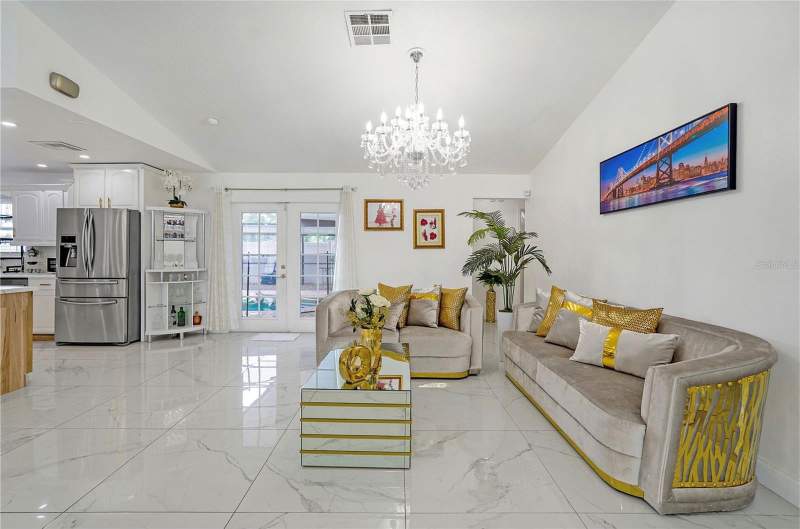 4 bedroom Single Family Residence at 363 Buttonwood Drive, Bvl Unit 7 4th Add, Kissimmee — photo 5