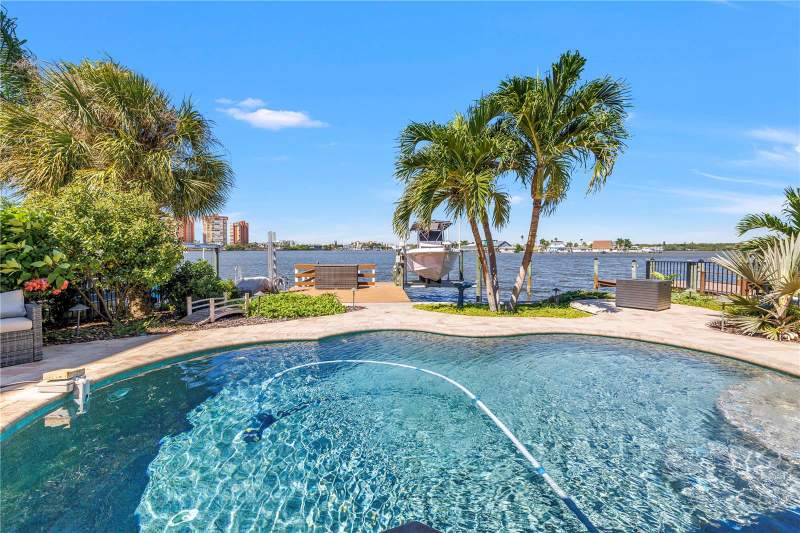 3 bedroom Single Family Residence at 106 Wall Street, Harbor Shores 4th Add, Redington Shores — photo 5