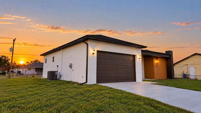 3 bedroom Single Family Residence at 21500 Dollard Avenue, Port Charlotte Sub Sec 34, Port Charlotte — photo 3