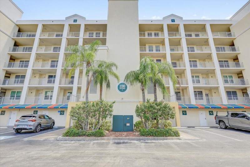 1200 COUNTRY CLUB DRIVE #3405 home for sale in Country Club Condo At East Bay