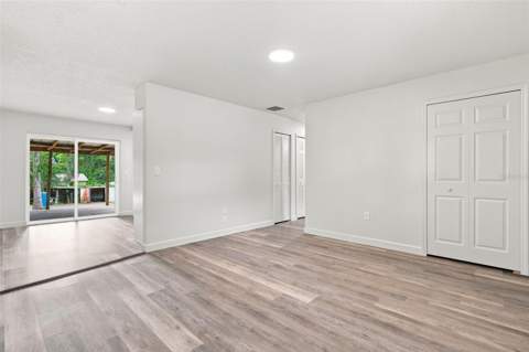 6204 Ashland Avenue, Leesburg FL - photo 10 of 30