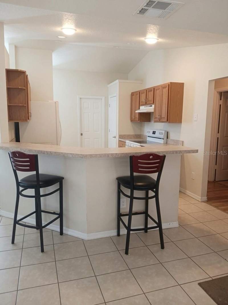 3 bedroom Single Family Residence at 16705 SW 22nd Terrace Road, Marion Oaks Un 04, Ocala — photo 4
