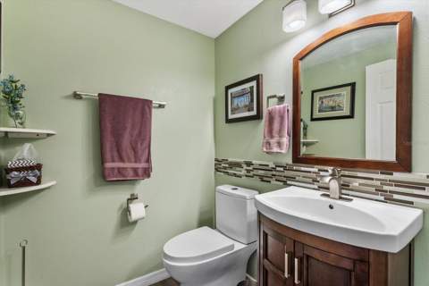 15302 Searobbin Drive, Lakewood Ranch FL - photo 11 of 51