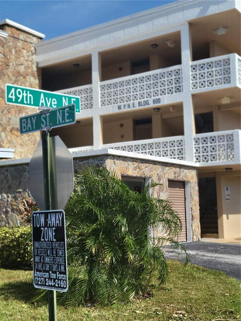 2 bedroom Condominium at 4915 Bay Street #122, Winston Park Northeast, St Petersburg — photo 2