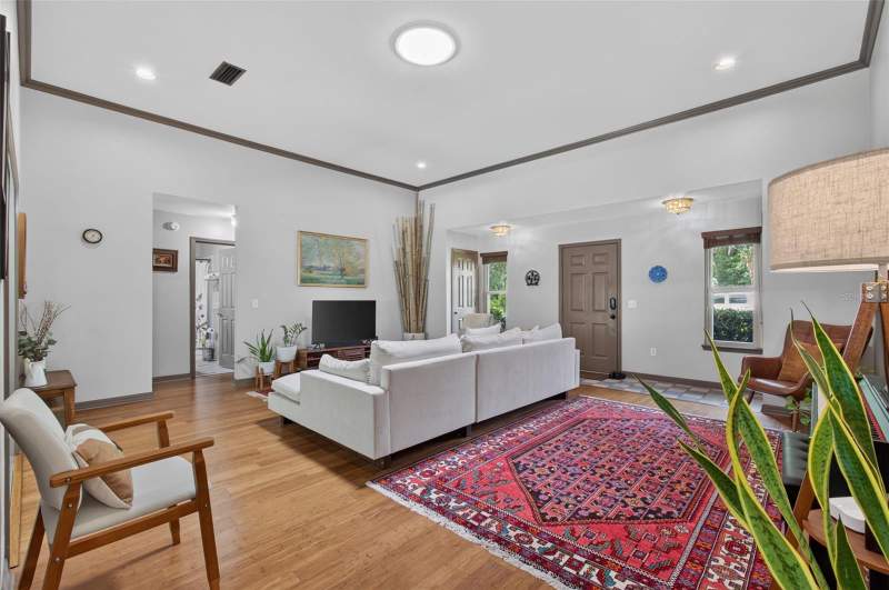 3 bedroom Single Family Residence at 2840 NW 27th Terrace, Royal Gardens Ph V, Gainesville — photo 3