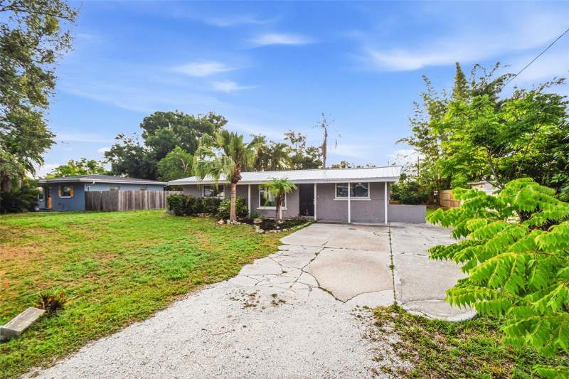 3 bedroom Single Family Residence at 5917 Olive Avenue, Golden Acres, Sarasota — photo 2