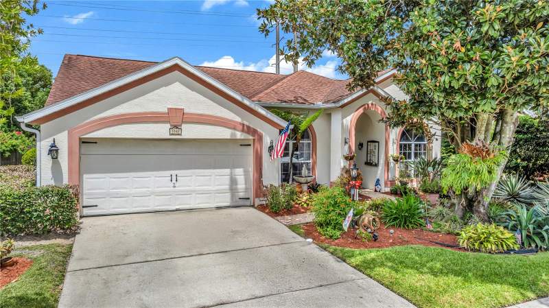 4 bedroom Single Family Residence at 1587 HUNTERS STAND RUN, HUNTERS STAND AT CARILLON, OVIEDO — photo 2