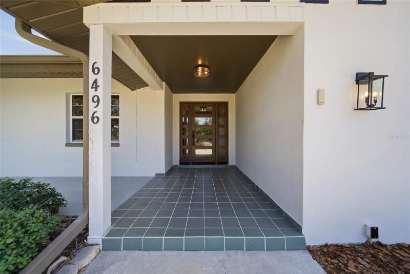 4 bedroom Single Family Residence at 6496 FAIRWAY VIEW BOULEVARD, PASADENA GOLF CLUB ESTATES SEC 5, ST PETERSBURG — photo 2