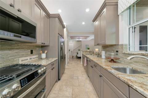 7780 Hidden Creek Loop #103, Lakewood Ranch FL - photo 16 of 43