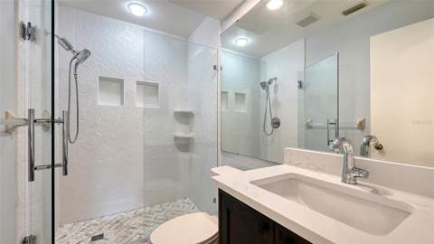 3814 Oakley Greene #27, Sarasota FL - photo 13 of 37