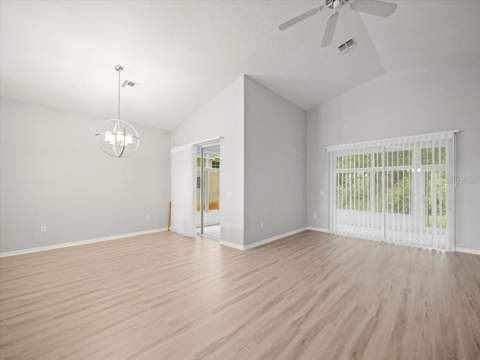 10163 Holly Berry Drive, Weeki Wachee FL - photo 16 of 55