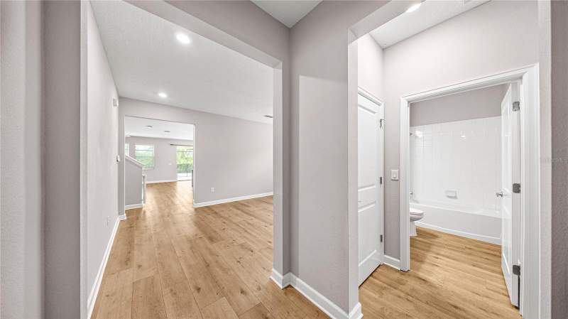 5 bedroom Single Family Residence at 10264 Love Story Street, Storey Grove Ph 1B-2, Winter Garden — photo 3