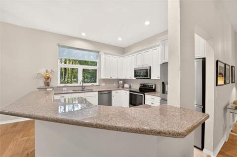 10027 SW 52nd Road, Gainesville FL - photo 12 of 58