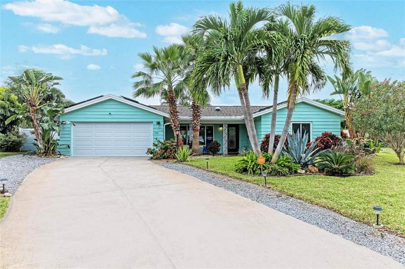 2 bedroom Single Family Residence at 7405 12th Avenue, Village Green Of Bradenton, Bradenton — photo 4
