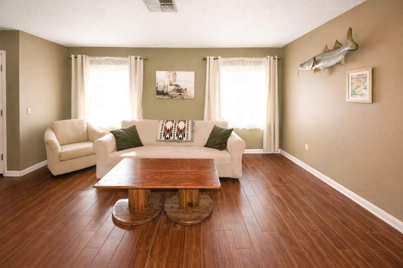 3 bedroom Single Family Residence at 13277 Delbarton Street, Spring Hill, Spring Hill — photo 4