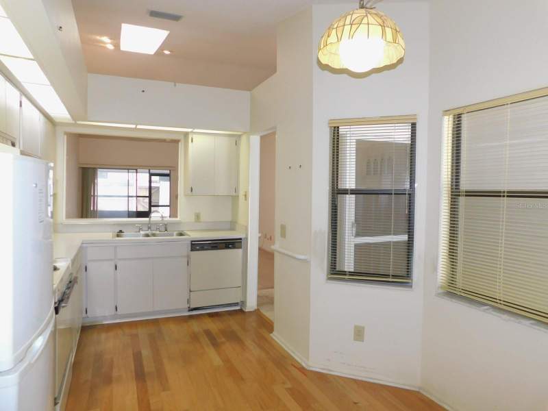 2 bedroom Villa at 2496 Alhambra Court, Estancia Twnhms, Clearwater — photo 4