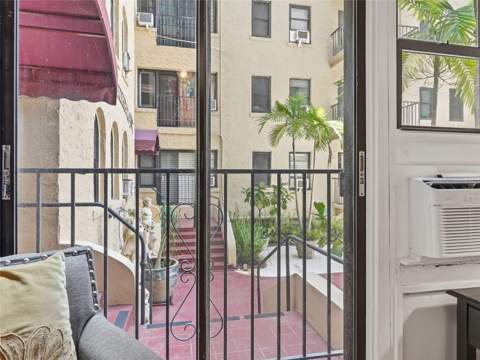 130 4th Avenue #107, St Petersburg FL - photo 7 of 33