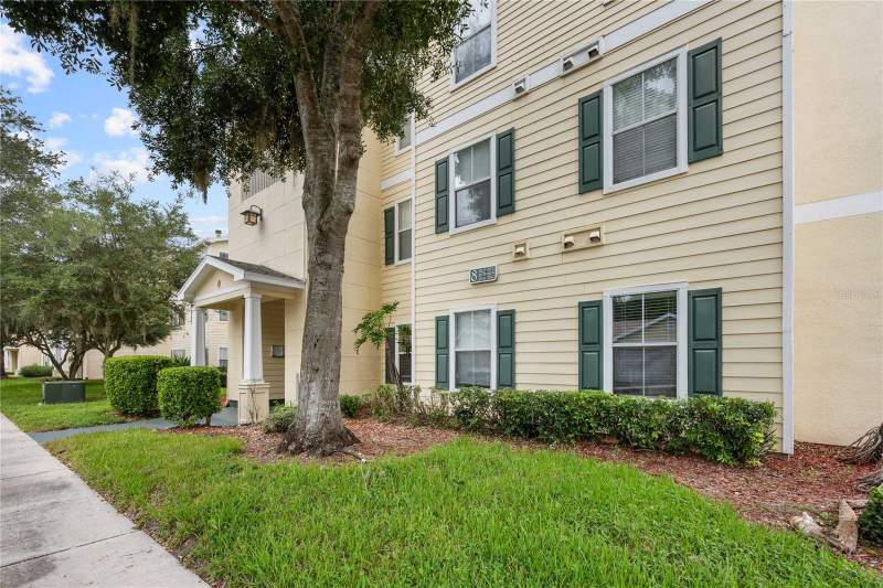 2 bedroom Condominium at 18235 Bridle Club Drive #18235, Equestrian Parc At Highwoods Preserve Condominium, Tampa — photo 3