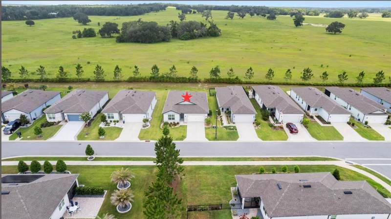 3 bedroom Single Family Residence at 9407 SW 52nd Loop, Stone Creek, Ocala — photo 2