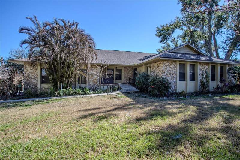 4 bedroom Single Family Residence at 13 Hermosa Drive, Eustis Hermosa Shores, Eustis — photo 2