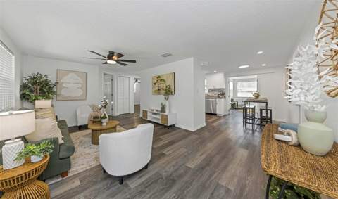 6200 Emerald Drive, New Port Richey FL - photo 8 of 37