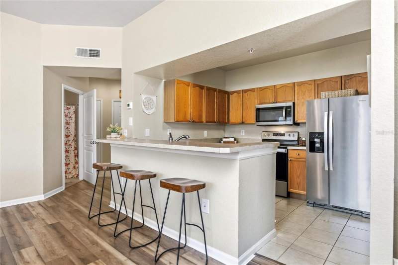 1 bedroom Condominium at 5125 Palm Springs Boulevard #1204, Oxford Place At Tampa Palms A, Tampa — photo 4