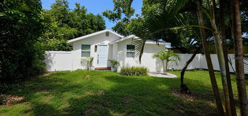 3 bedroom Single Family Residence at 4501 70th Street, St Petersburg, St Petersburg — photo 2