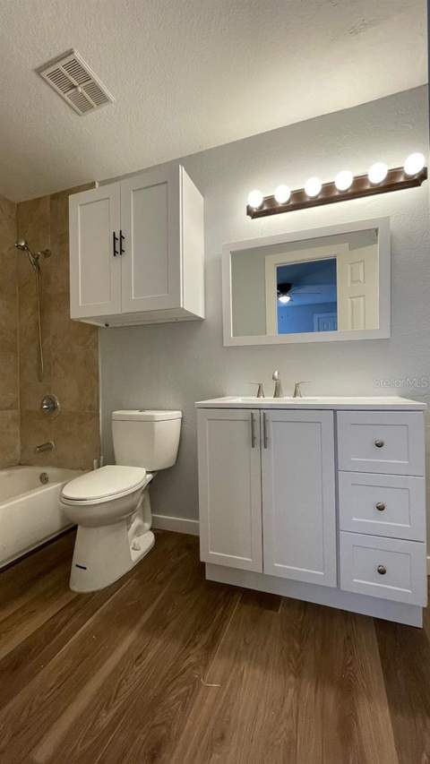 4225 Thornbriar Lane #201, Orlando FL - photo 16 of 28